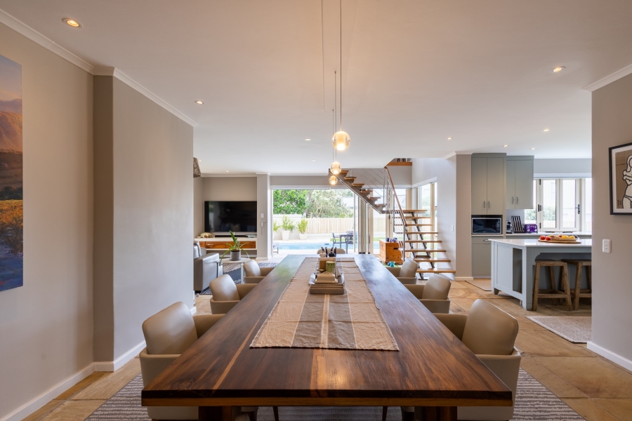 4 Bedroom Property for Sale in Whale Rock Beach Western Cape